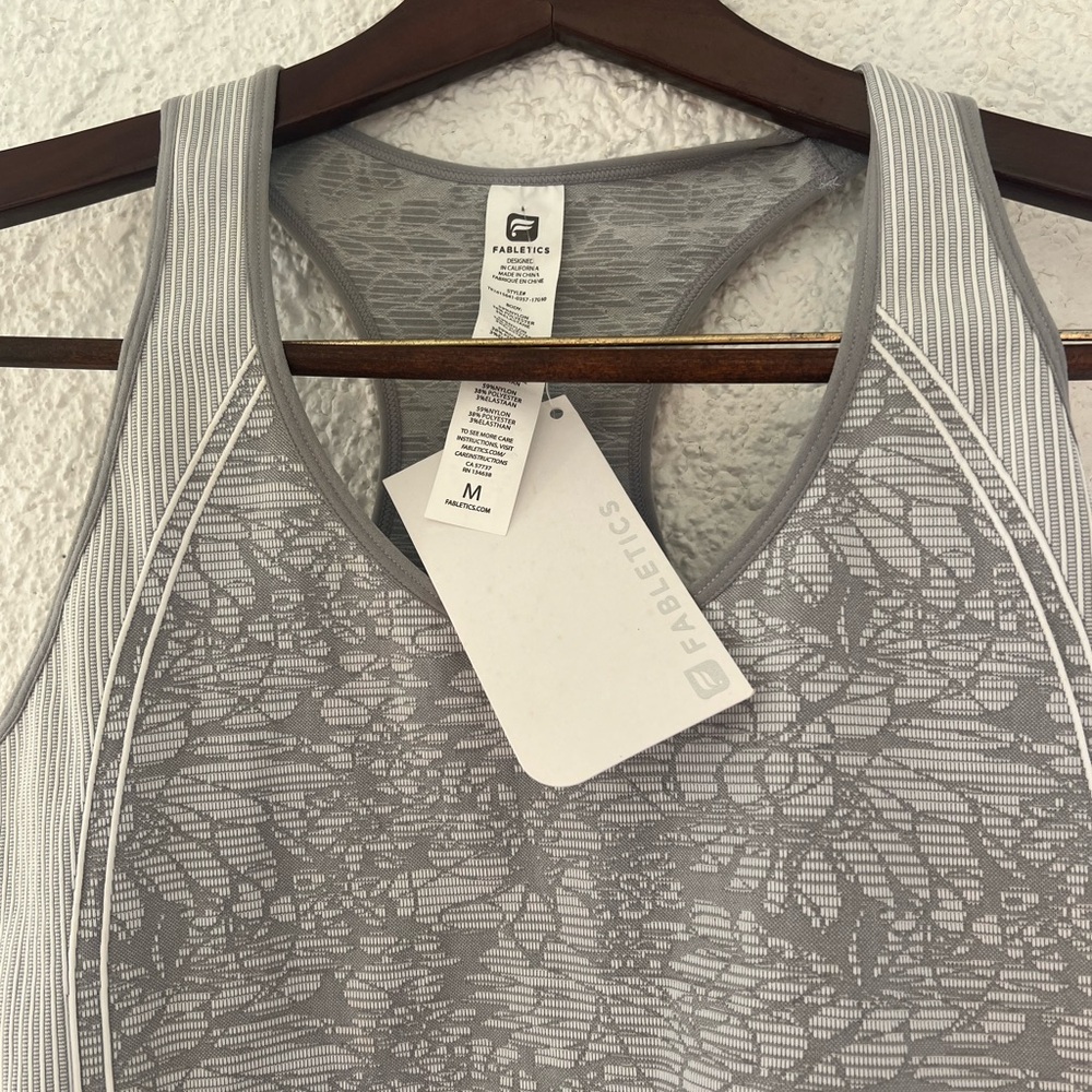 Fabletics Oula Tank. Medium 4 Way Stretch